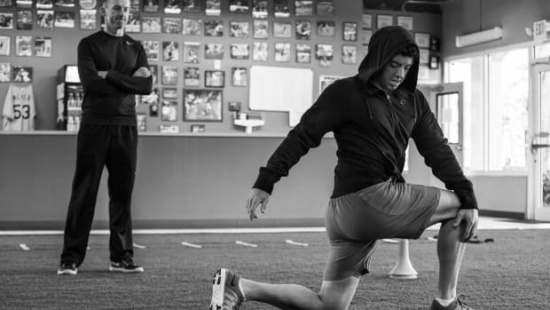 Nike-Training-Inner-Strength-Rory-McIlroy-Lunge_original