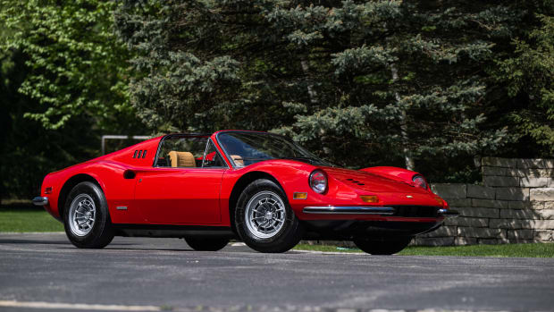 1973-Ferrari-Dino-246-GTS--Chairs---Flares--by-Scaglietti1264180_
