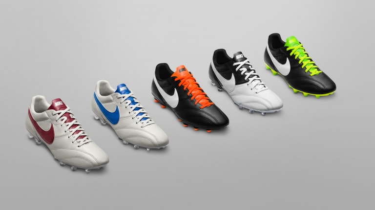 Cool Vintage-Inspired Soccer Cleats 