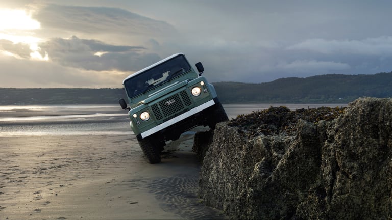 Cool Video Showcases The Land Rover Defender Heritage Edition In Action