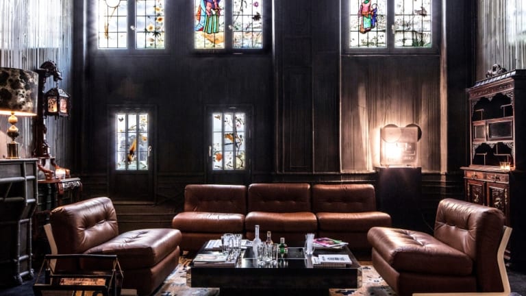 The Sexiest Hotel Bars Around the World