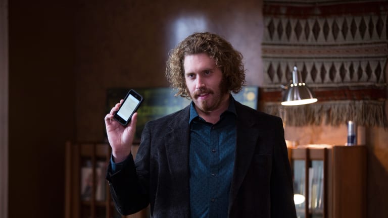 Watch T.J. Miller From 'Silicon Valley' Hurl Brilliant Old Man Insults For Minutes Straight