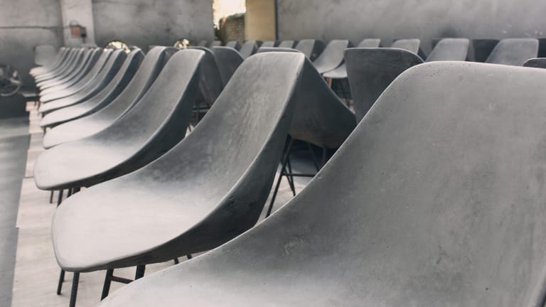 These Mid-Century Inspired Concrete Chairs Are Incredible
