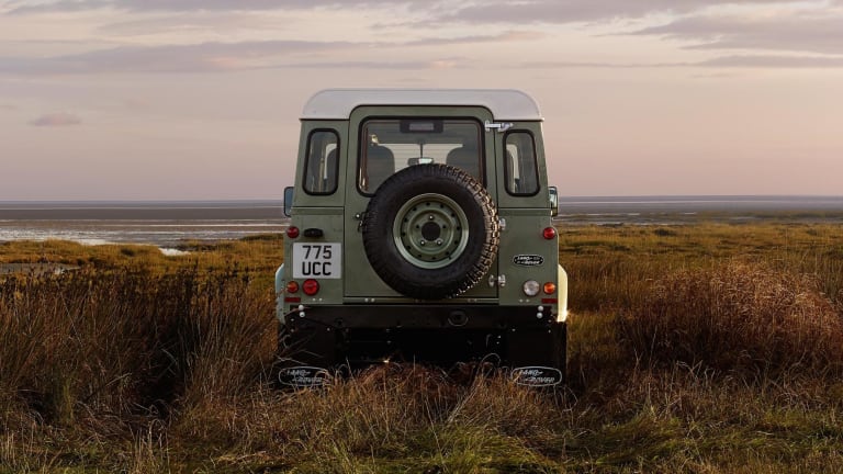 This Land Rover Commercial Will Hypnotize You With Its Beauty