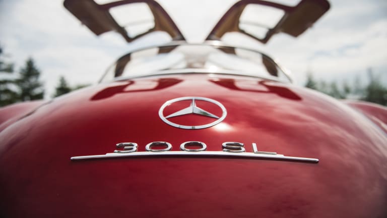 18 Stunning Photos of a 1954 Mercedes-Benz 300 SL Gullwing