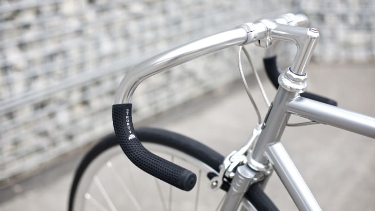 This All-Silver Road Bike Is a Work of Art on Wheels