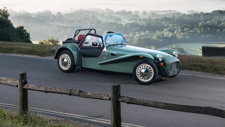 This Ultra-Retro British Roadster Oozes Style