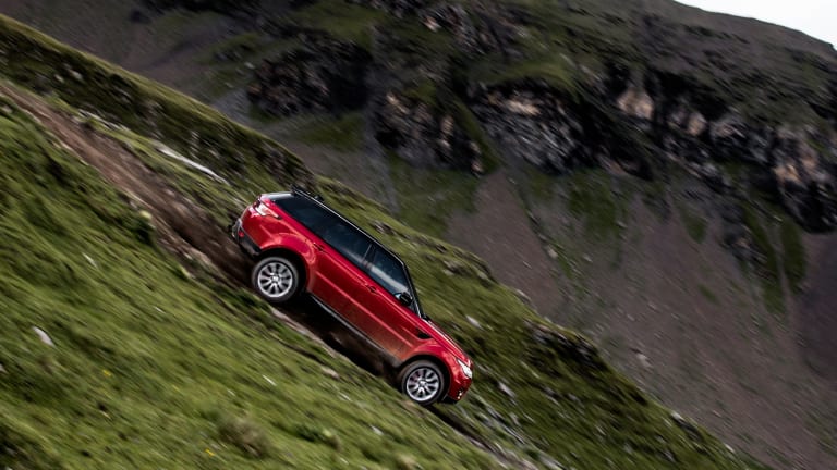 Watch a Range Rover Dominate Switzerland's Steepest Ski Run