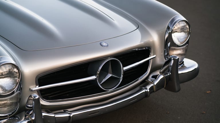 This 1957 Mercedes-Benz 300 SL Roadster Is a Thing of Beauty