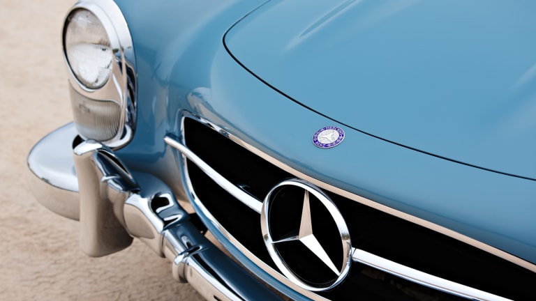 This 1957 Mercedes-Benz 300 SL Roadster Has Style for Miles