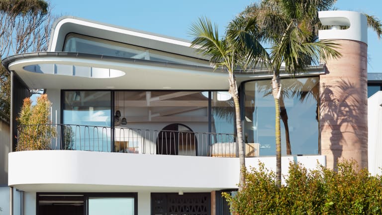 This Beachside Home Is Pure Design Brilliance