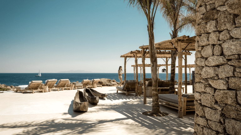 22 Photos Of A Luxurious Mykonos Beach Club With Gorgeous Design