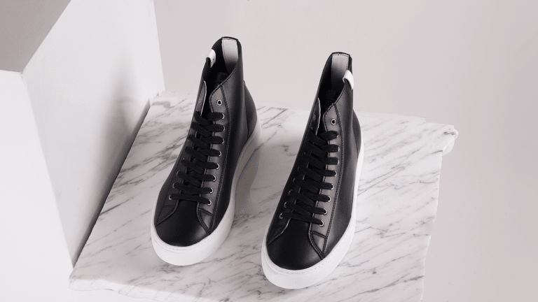 Finally, Minimalistic Sneakers at a Super Attainable Price Point - Airows