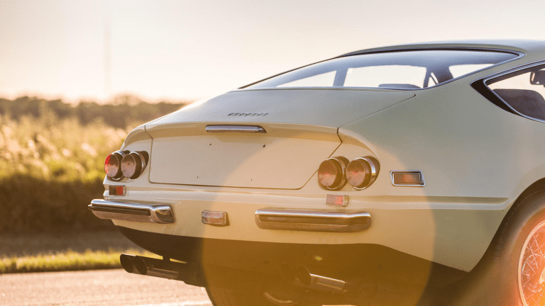 This '71 Ferrari 365 GTB/4 Daytona Berlinetta Is Flat-Out Beautiful