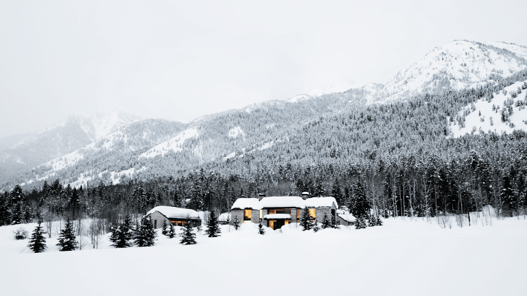 Feast Your Eyes on the Ultimate Modern Mountain Residence