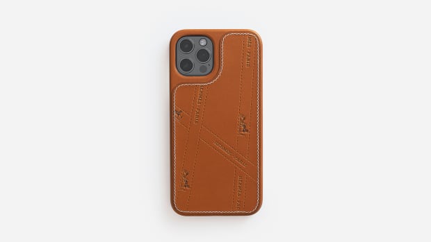 Maison Margiela Releases a Luxe iPhone 12 Max Case - Airows Maison Margiela Releases a Luxe iPhone 12 Max Case - Airows
