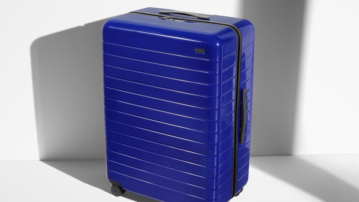 Away luggage aurora store