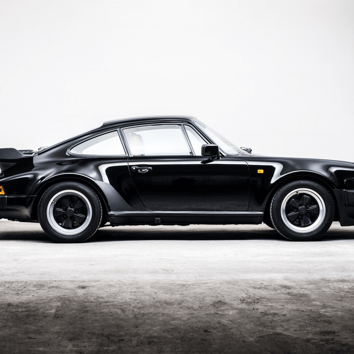 【MAXICHAMPS】Porsche 911 Turbo Black MAXICHAMPS 1/43 - PORSCHE 911 Turbo (964) - 1990 - Five Diecast