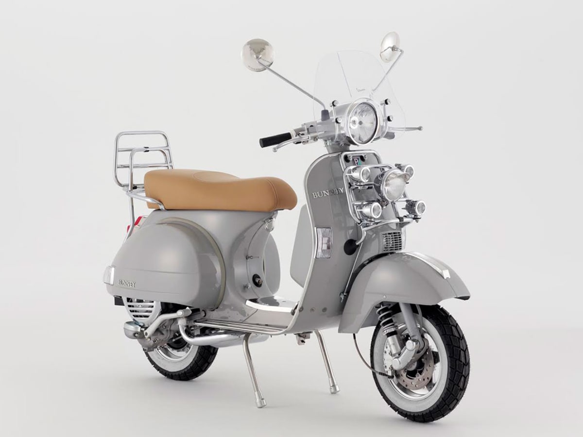BUNNEY's Custom Vespa Is Flat-Out Perfect - Airows