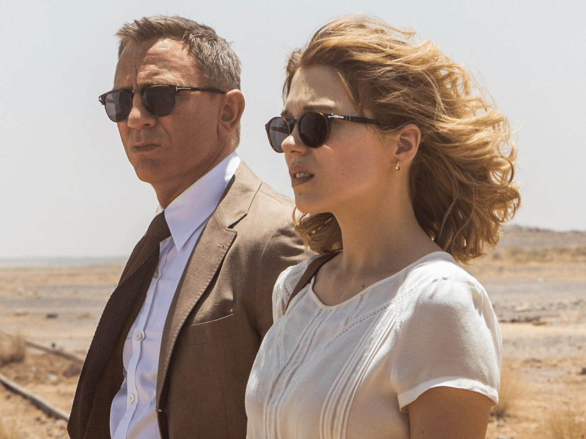 Tangle værdi hjerte James Bond's 'Spectre' Sunglasses Are What You Should Be Wearing This  Summer - Airows