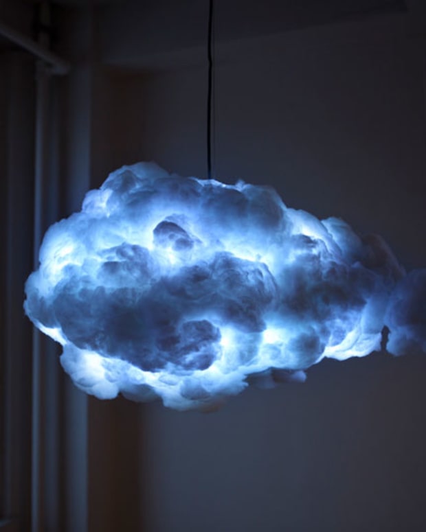 interactive-storm-cloud-light-fixture-with-thunder-sounds-2