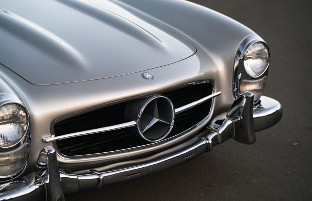 This 1957 Mercedes-Benz 300 SL Roadster Is a Thing of Beauty