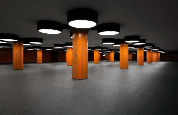 Go Underground In This Deserted Subway Station Photo Series
