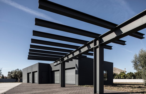 The Drool-Worthiest Modern Garage