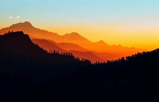 10 Spectacular Mountainscapes Through Nepal