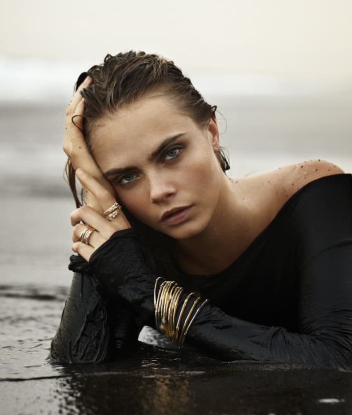 Cara Delevingne Looks Beautiful And Sexy In This New Ad Campaign Airows