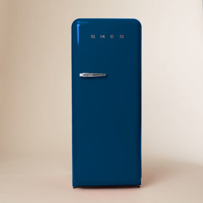 Vintage Inspired Italian Refrigerator by SMEG Airows
