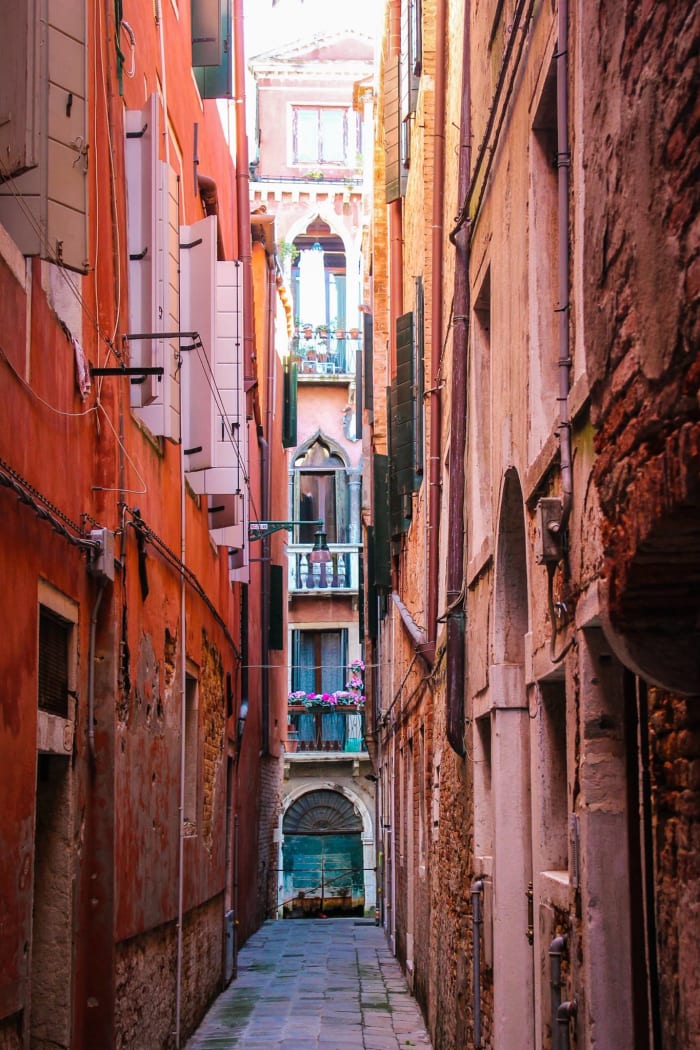 25 Photos That Will Make You Want To Spend A Week In Venice - Airows