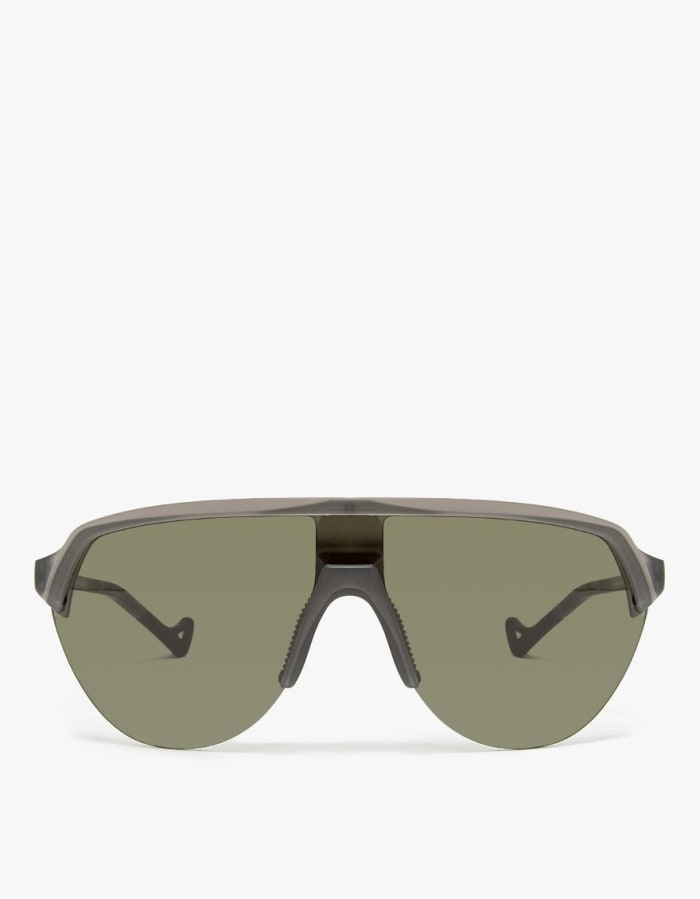 These Stylish Sport Sunglasses Are Perfect for Active Guys - Airows