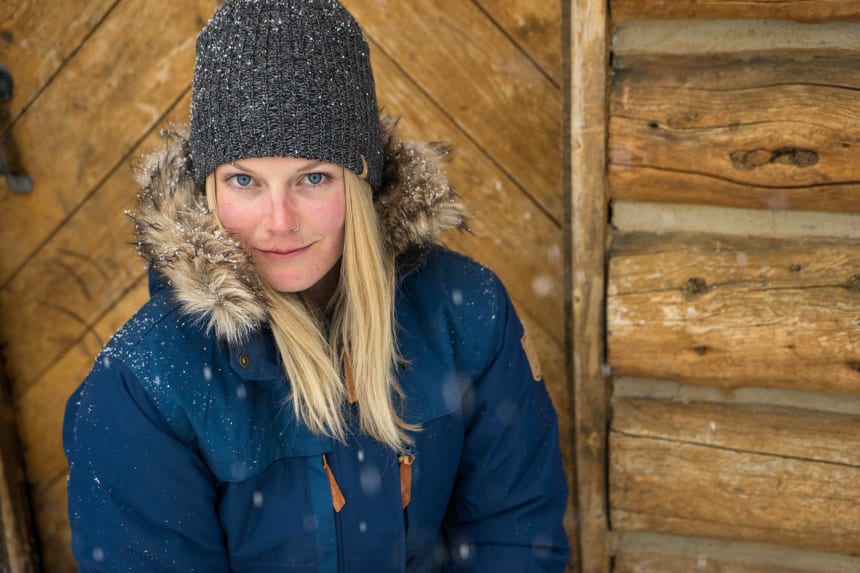 Vintage Land Cruiser + Swedish Ski Bunnies + Canadian Rockies ...