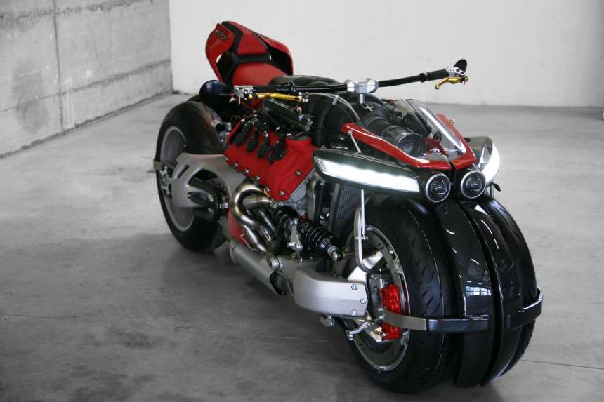 maserati v8 motorcycle