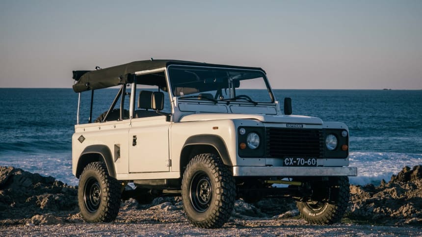 This Vintage Defender Is Selling for an Absurdly Reasonable Price - Airows