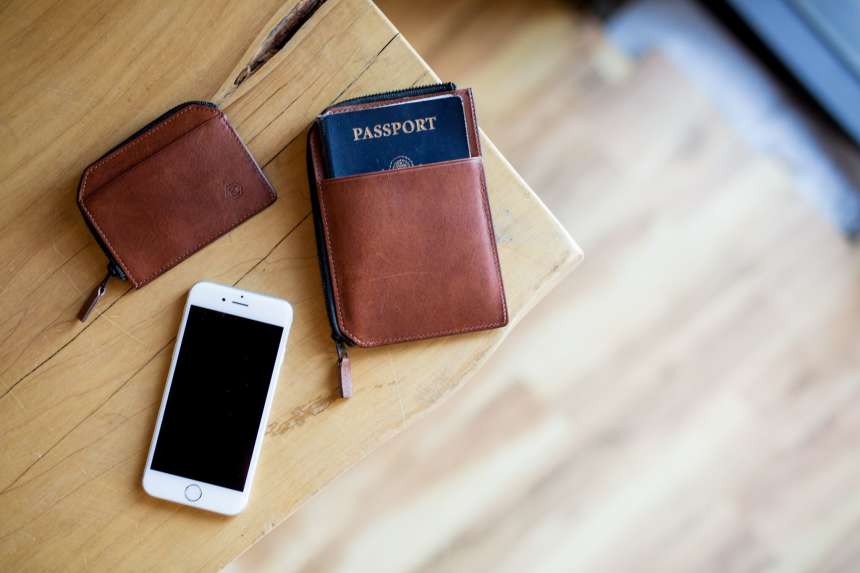 The Thinnest Zip Wallets Ever Made Airows