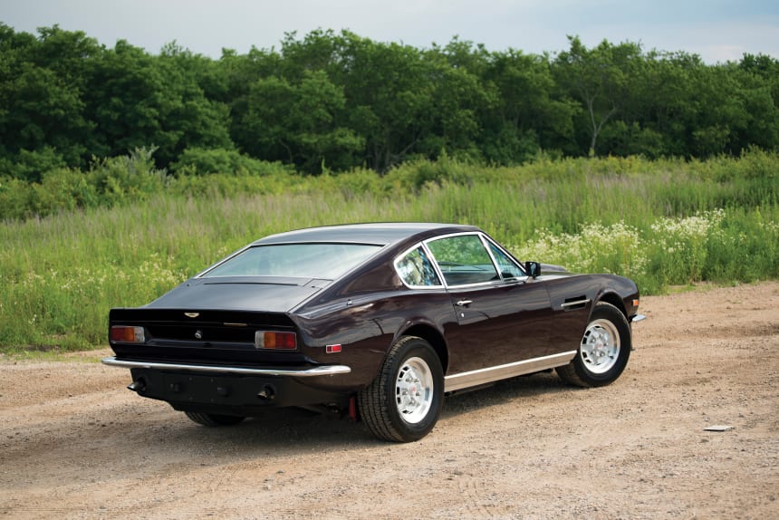 Aston Martin v8 Vantage 1977