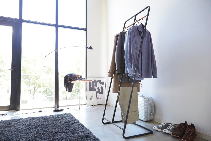 Declutter Your Wardrobe With This Japanese-Designed Clothing Rack - Airows