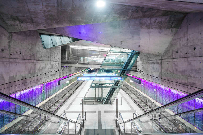 Go Underground In This Deserted Subway Station Photo Series - Airows