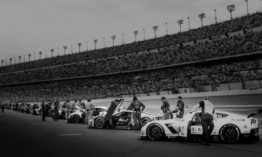 24 Stunning Photos from the Rolex 24 at Daytona Airows