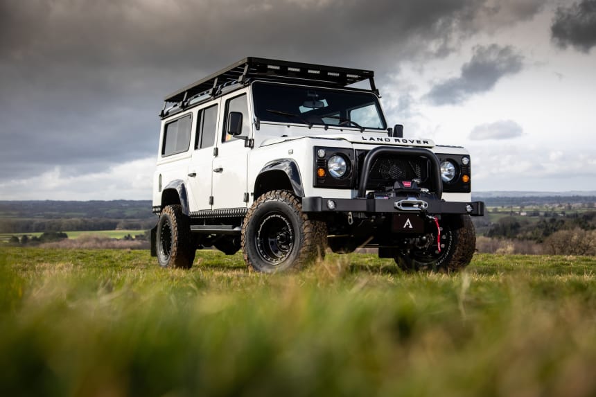 Car Porn: Custom 1991 Land Rover Defender - Airows