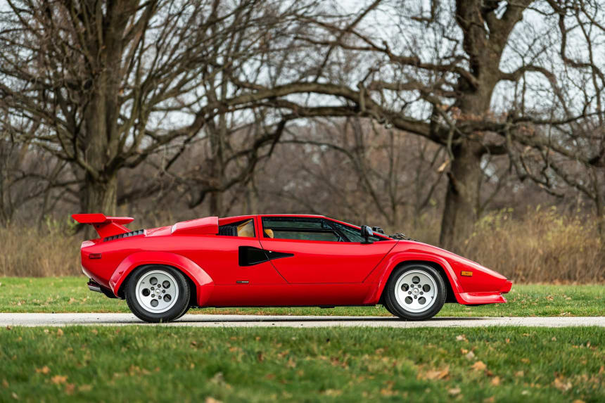 Lamborghini Countach lp800