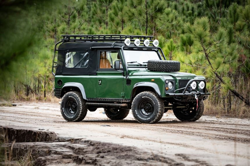 Car Porn: Custom 1987 Land Rover Defender - Airows