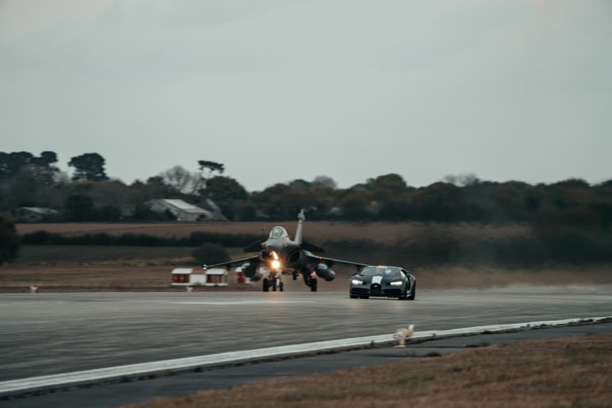 Bugatti chiron airplane