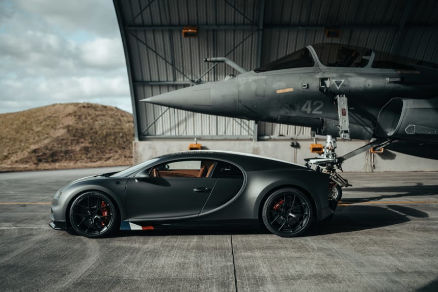 Bugatti chiron airplane