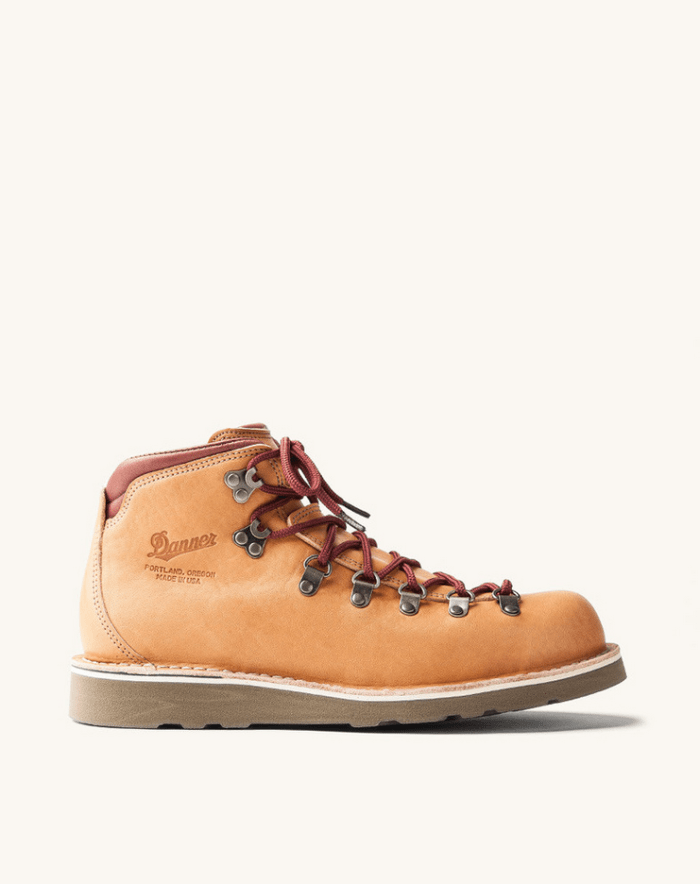 cool hiking boots men's