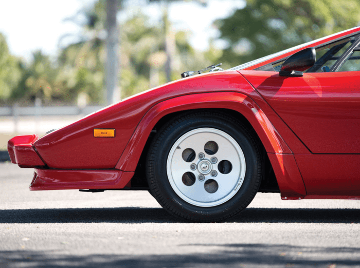 Lamborghini Countach lp5000 s