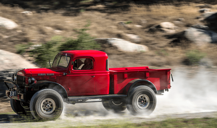 15 Photos Of A Beautifully Restored Dodge Power Wagon - Airows