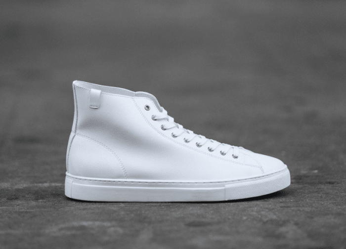 Finally, Minimalistic Sneakers at a Super Attainable Price Point - Airows